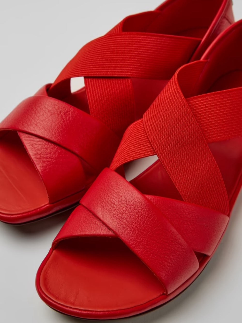 Camper ‘Right’ Red Leather Strappy Sandal Flats - Picture 3 of 10